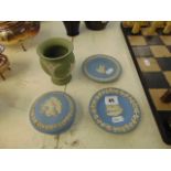 Four pieces of Wedgewood style porcelain