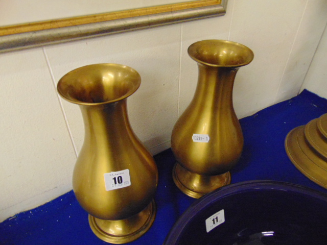 A pair of brass vases, - Image 2 of 2