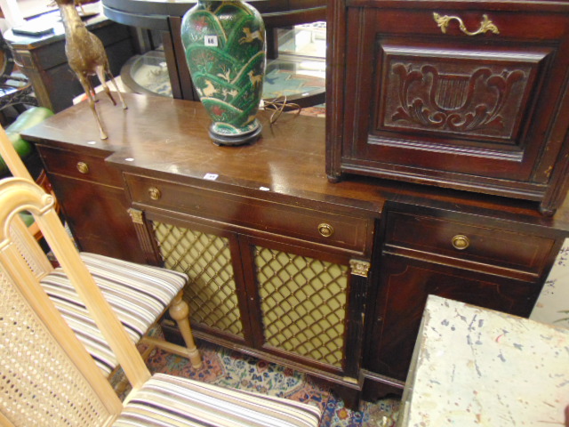 Antique safe with keys - Image 3 of 3