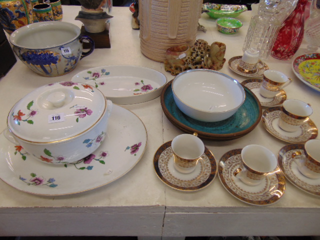 A qty of Evesham china etc.