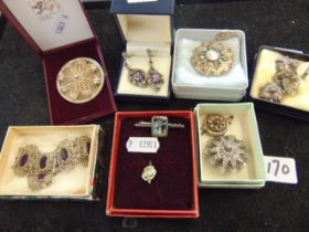 A small qty of Silver jewellery inc.