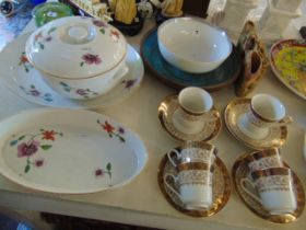 A qty of assorted china