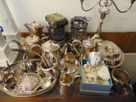 A qty of Silver plated items, inc.