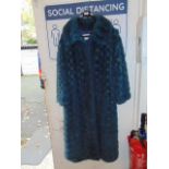 A vintage fur coat, trendy Blue, medium,