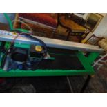 A Zipper electric tile cutter