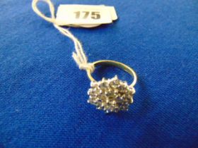 An 18ct Gold, Diamond ring, set with nineteen Diamonds, 2 carats,