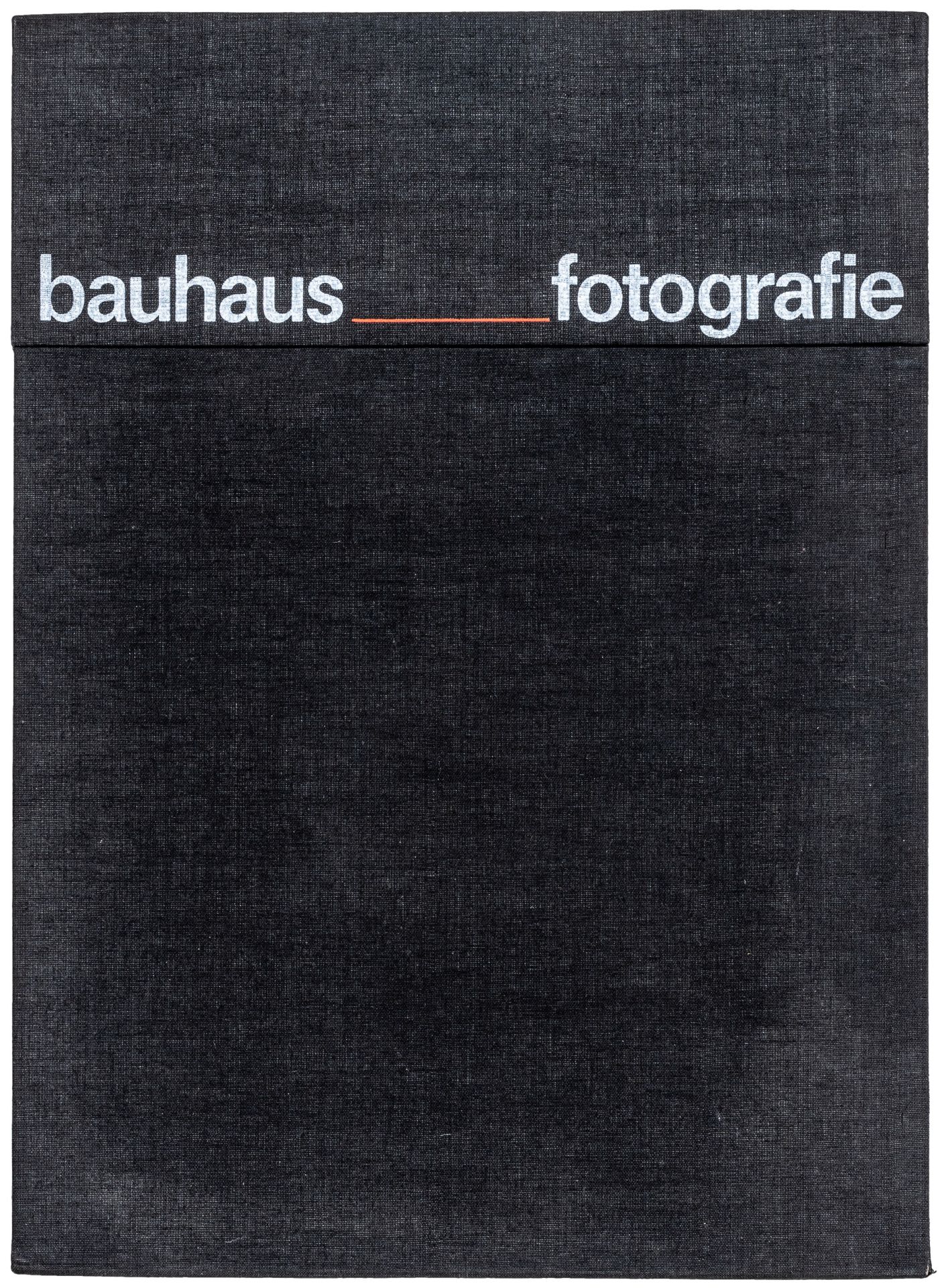 Bauhaus-Fotografie. Arbeiten ehemaliger Bauhaus-Studierender aus der CSSR, der UVR und der DDR. - Bild 5 aus 9