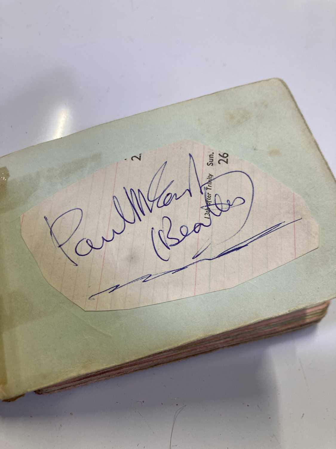 AUTOGRAPH BOOK TO INCLUDE THE BEATLES / ROLLING STONES / ROY ORBISON. - Image 4 of 6