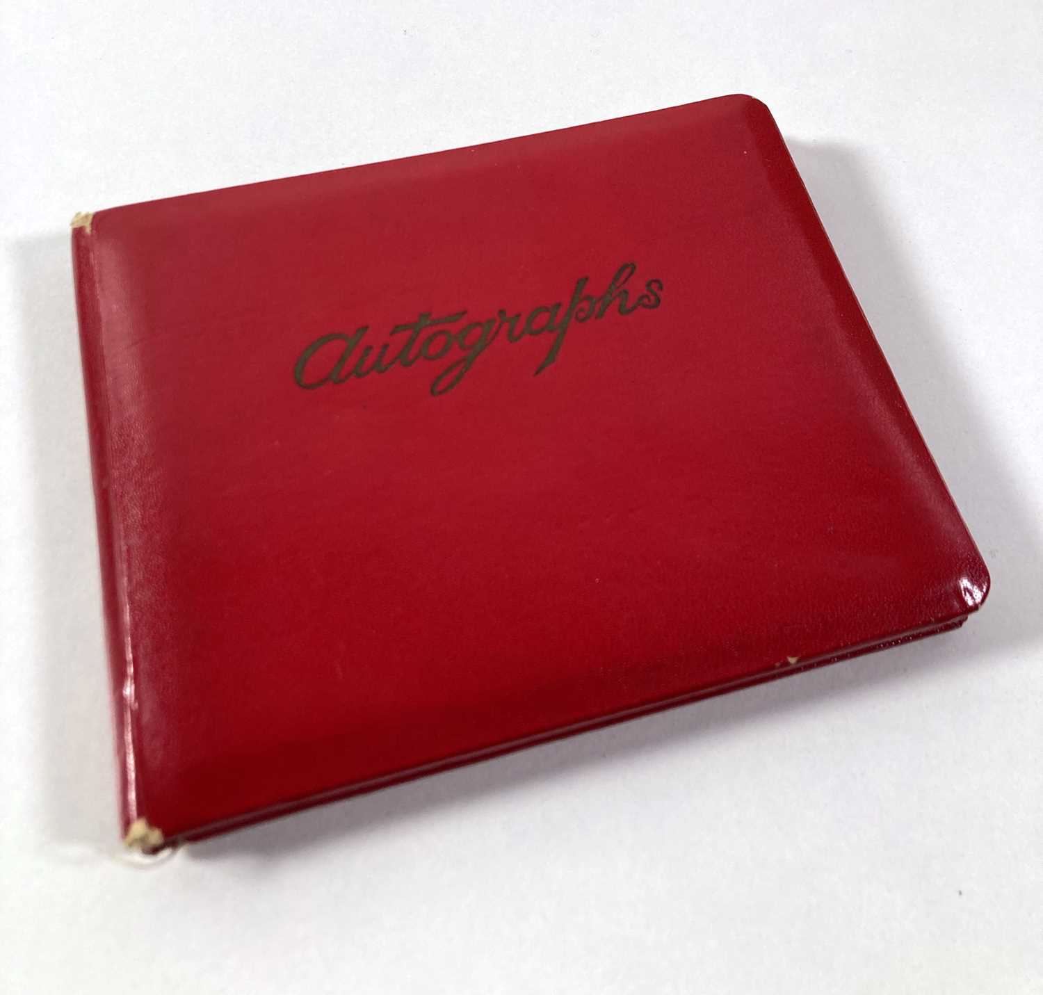 AUTOGRAPH BOOK WITH SIGNATURES FROM THE BEATLES / ROY ORBISON / CILLA BLACK AND MORE. - Image 14 of 14