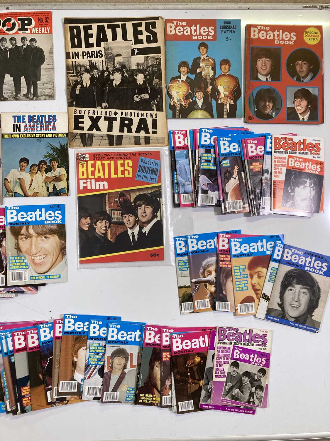 THE BEATLES - MAGAZINES AND BOOKS. - Image 3 of 3