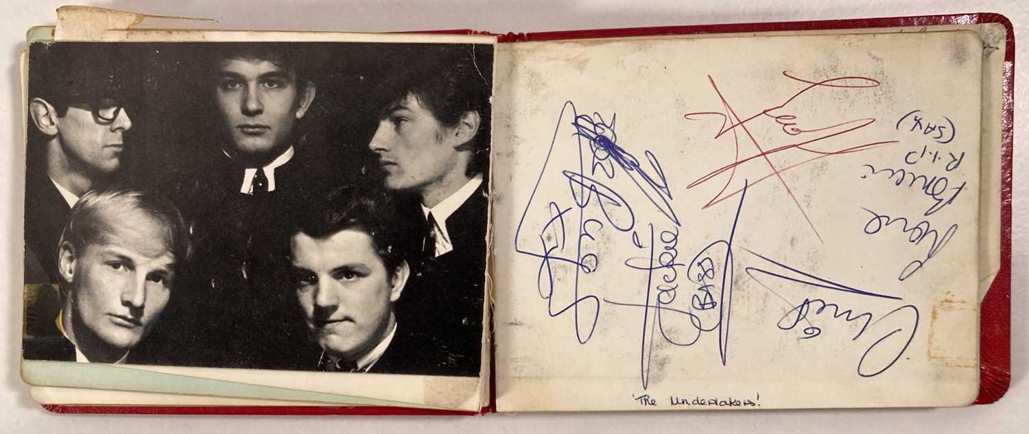 AUTOGRAPH BOOK WITH SIGNATURES FROM THE BEATLES / ROY ORBISON / CILLA BLACK AND MORE. - Image 10 of 14