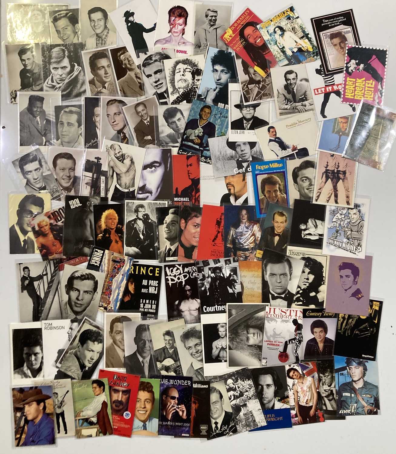 POPSTAR PHOTOGRAPHS AND POSTCARDS.