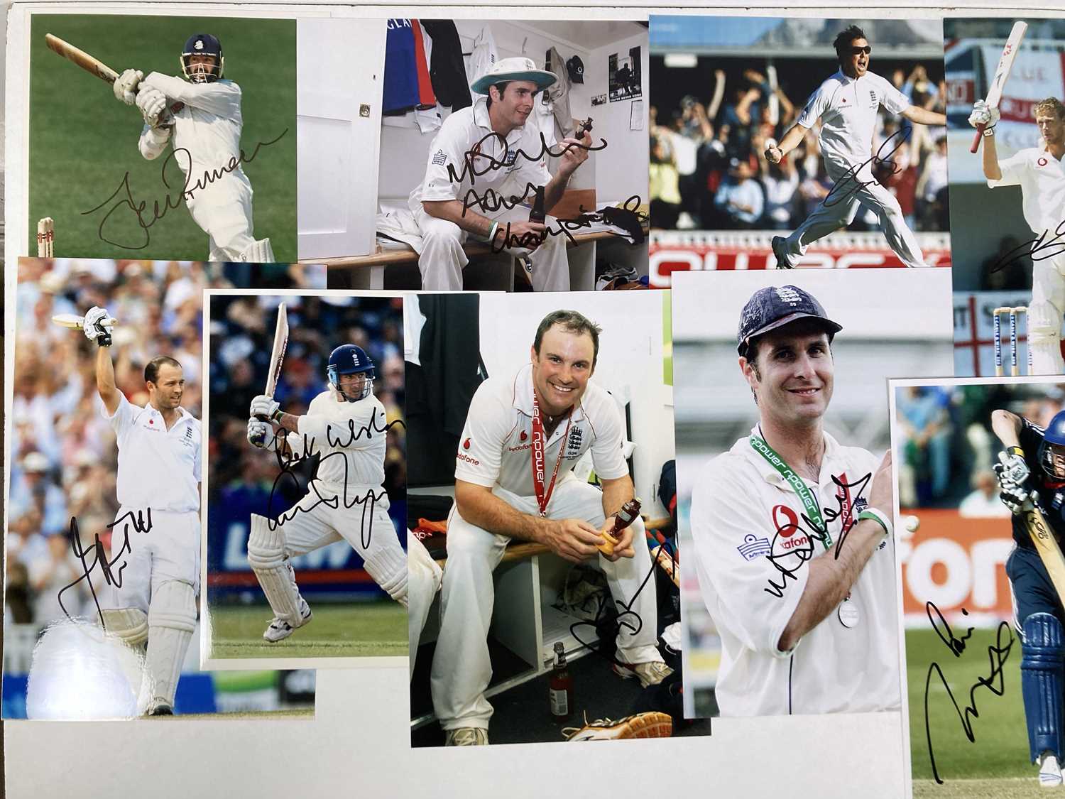 SPORTING MEMORABILIA - CRICKET STARS - SIGNED PHOTOGRAPHS. - Image 10 of 11