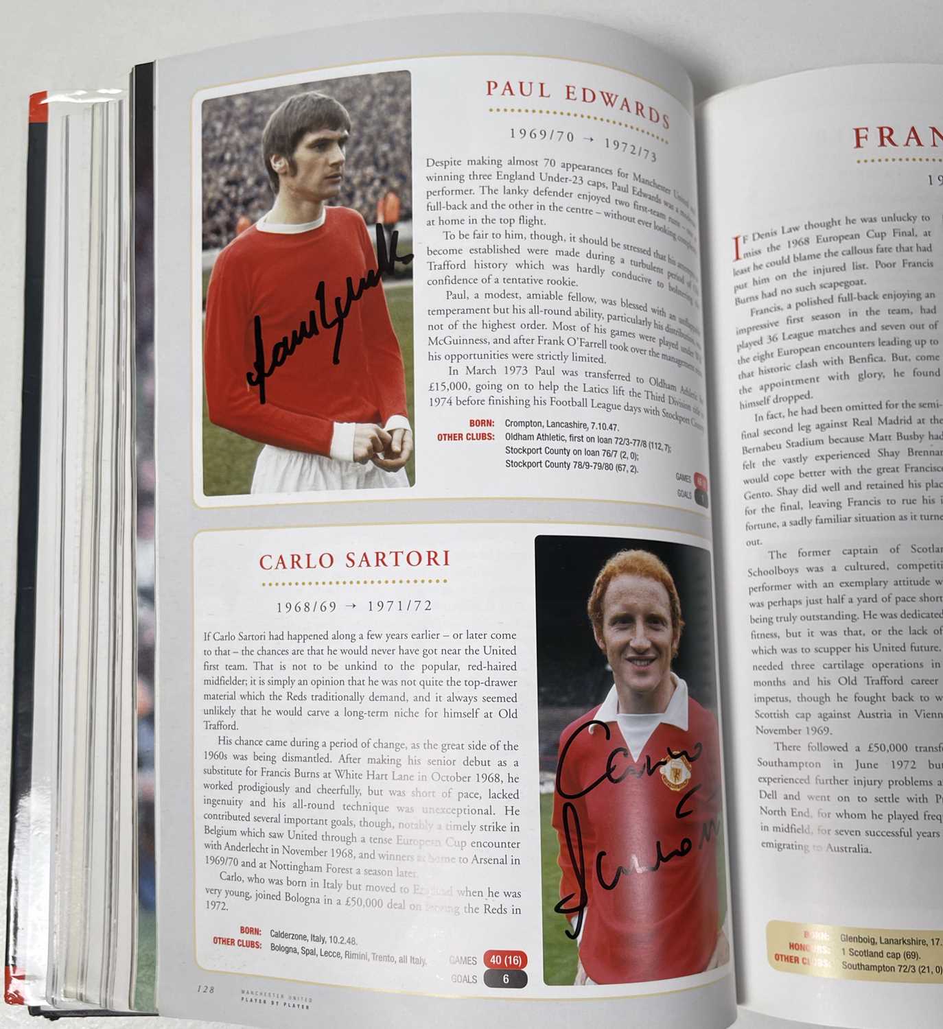 FOOTBALL MEMORABILIA - MANCHESTER UNITED MULTI SIGNED 'PLAYER BY PLAYER' BOOK. - Image 15 of 50