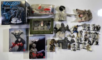 TOYS AND COLLECTABLE FIGURINES INC ALIEN.