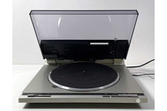 TECHNICS QUARTZ SL-QL1 TURNTABLE. - Image 3 of 9