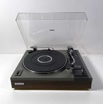 PIONEER PL-112D TURNTABLE.