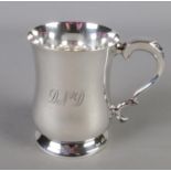 A silver tankard. Engraved D.N.D. Assayed Sheffield 1959 by Viners Ltd. 390g.