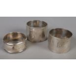 Three silver napkin rings. 99g.