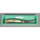 A horn scaled folding pruning knife by Saynor Ltd, Sheffield. With horn scales.