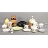 A good collection of named ceramics; to include Crown Devon table lamp, Doulton Lambert silicon