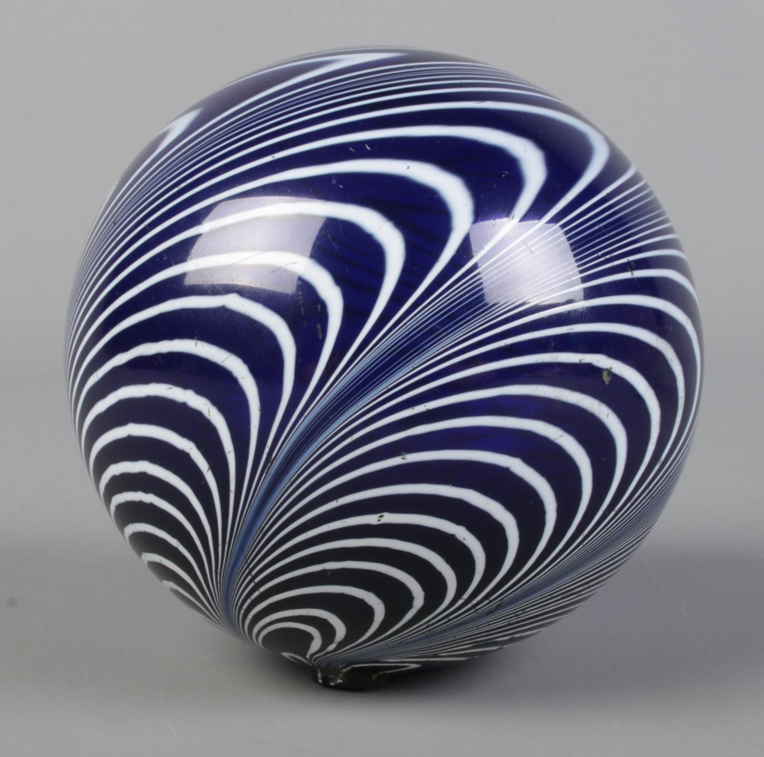 A Nailsea type glass Witch Ball along with a similar amethyst and white glass tumbler. Height of - Image 2 of 3