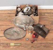 A box of assorted metalwares to include decorative silver plated tray, pair of brass bird figures,