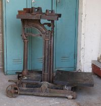 A set of W&T Avery sack weighing scales (3 CWT), with a small quantity of weights. Requires new base