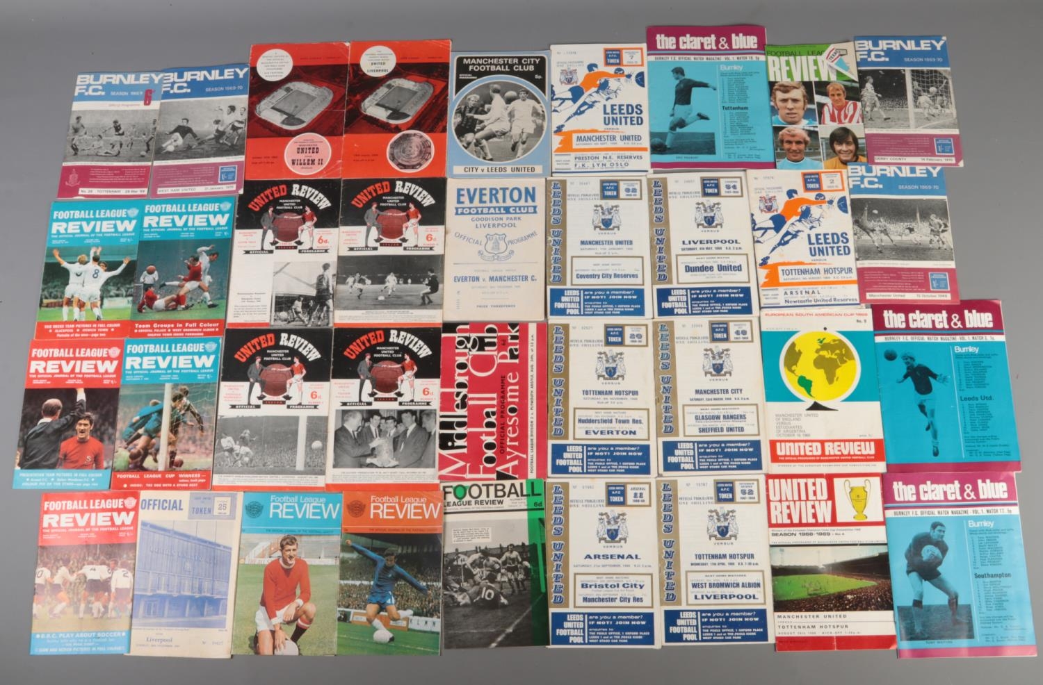 A good collection of mainly 1960s football match programmes and Football League Review magazines. To - Image 3 of 3