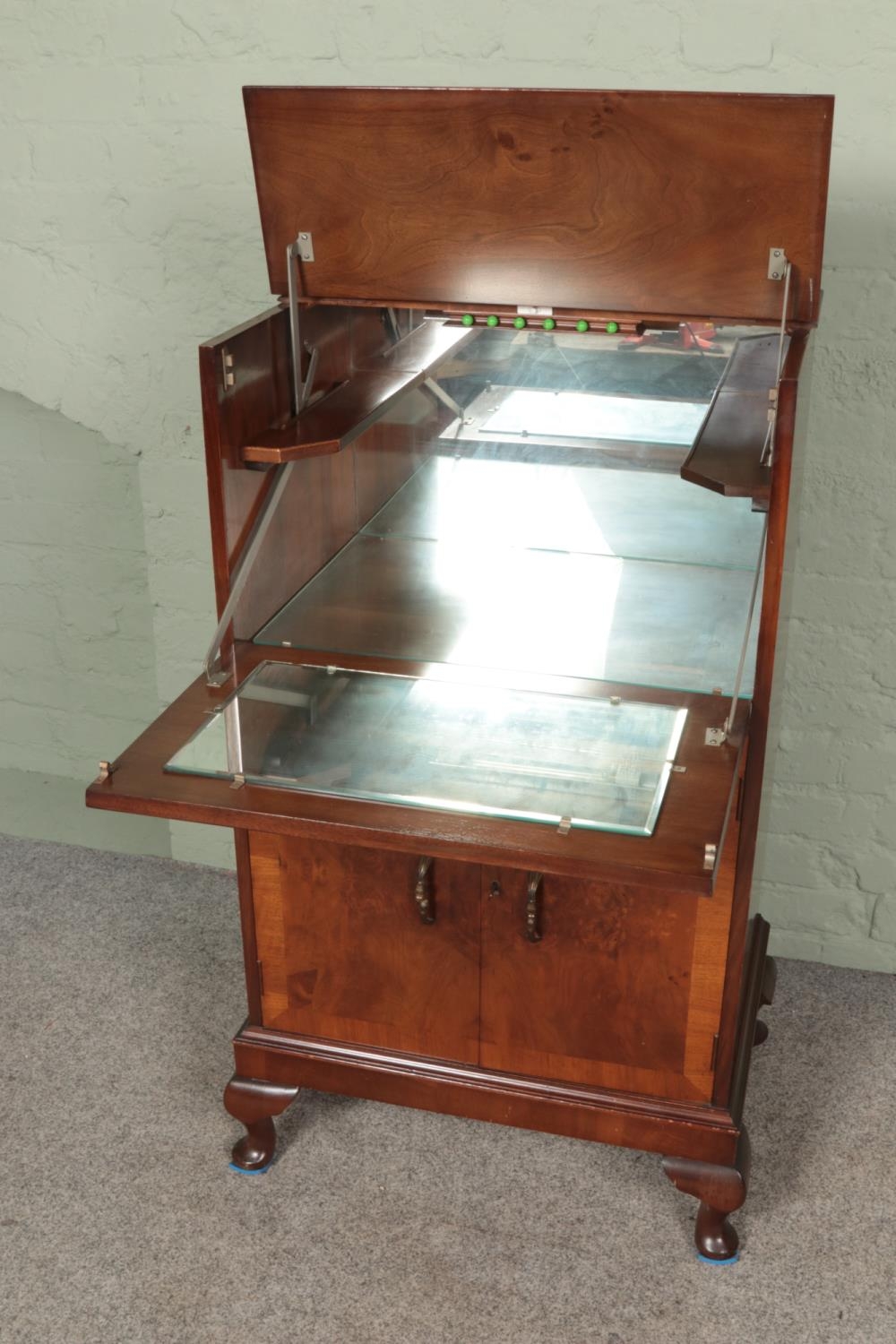 A vintage Cocktail cabinet with mirrored interior - Image 2 of 2