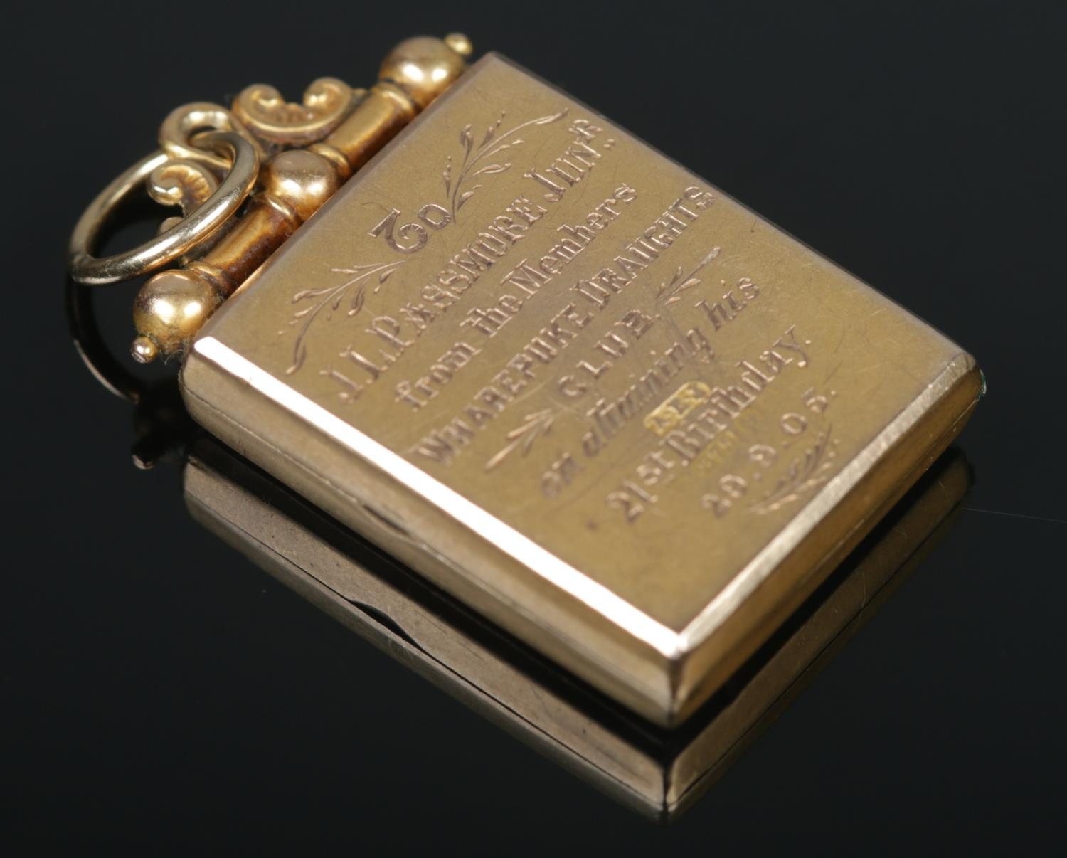 A 9ct gold presentation locket. Inscribed J.L.Passmore from the Members Wharepuke Draughts Club. 5. - Image 2 of 2