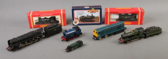 A collection of mostly 00 Gauge locomotives to include boxed Bachmann 5700 Class, boxed Hornby 56025