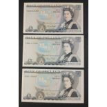 Three blue GILL Bank of England notes serial nos RD38 825459, RD85 317309 and RH35 746329, all