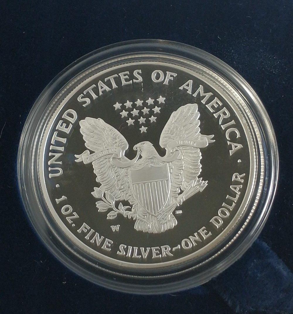 Five AMERICAN ONE OUNCE SILVER PROOF EAGLES in boxes with plush cases and paperwork 1994, 1995, - Image 3 of 5