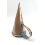 An ANTIQUE Copper ALE MULLER with large copper handle - dimensions 25cm height x 13cm diameter at