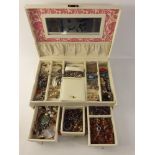 A lovely large compartmentalised jewellery box with contents