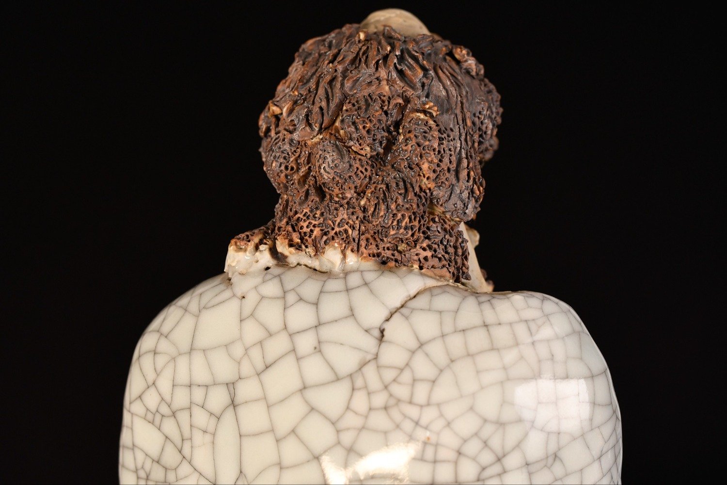 A completely hand sculpted original Shiwan porcelain figure - Bild 11 aus 11