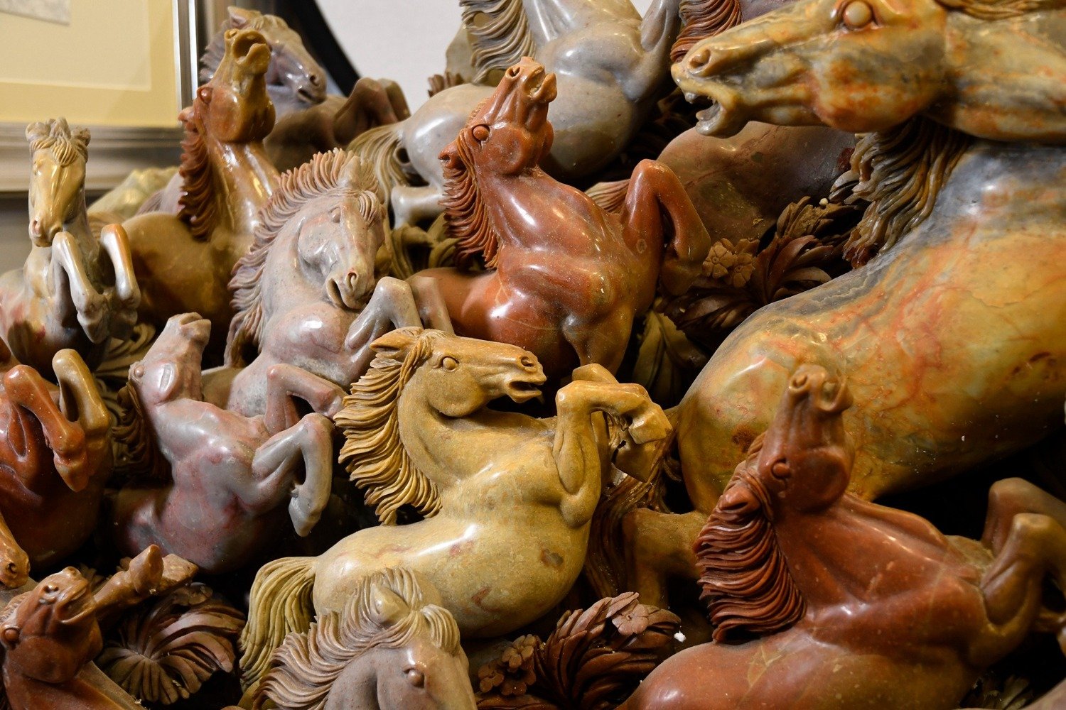 A unique very large finely detailed Chinese hand carved soapstone carving of 40 galloping horses - Image 5 of 13