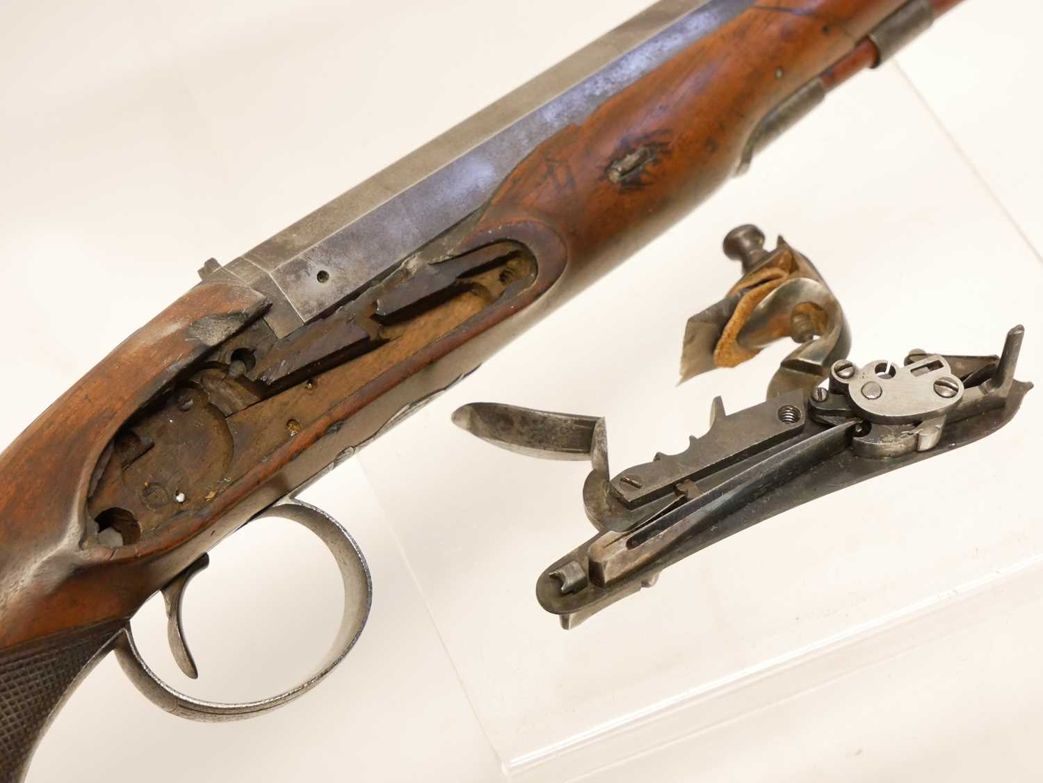 Flintlock officer's pistol - Image 13 of 13