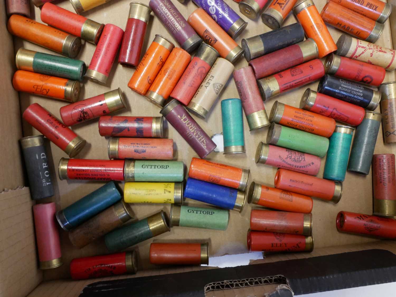Collection of 236 12 bore shotgun cartridges LICENCE REQUIRED - Image 3 of 9