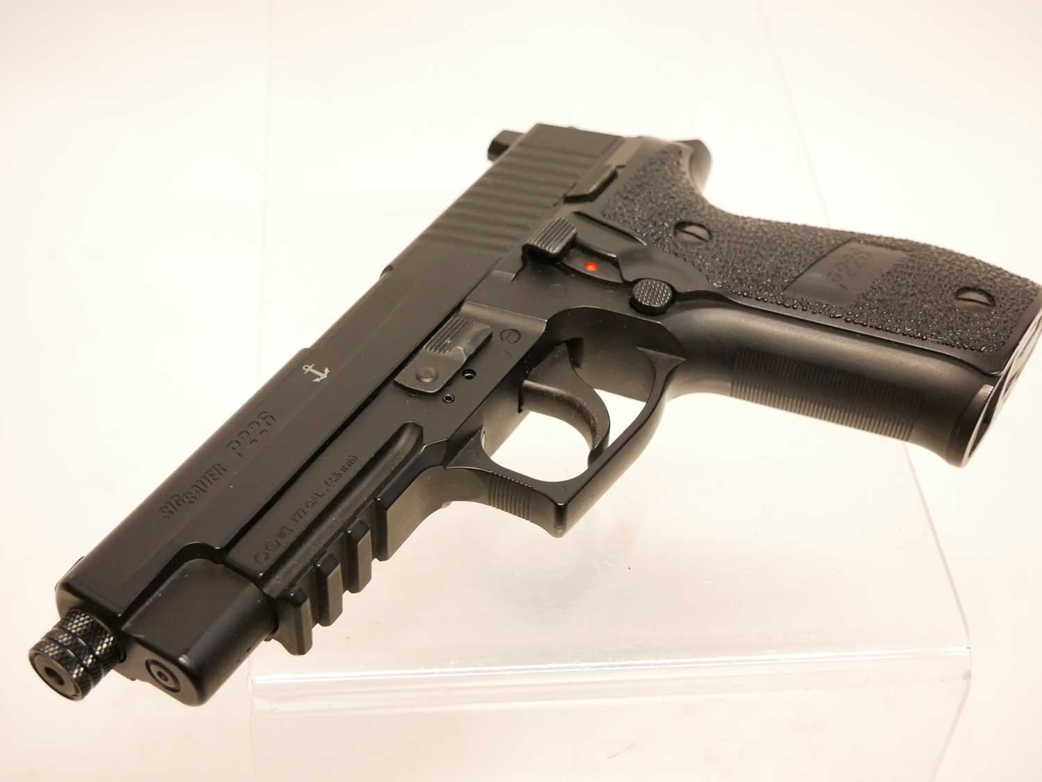 Sig Sauer P226 .177 air pistol - Image 3 of 6