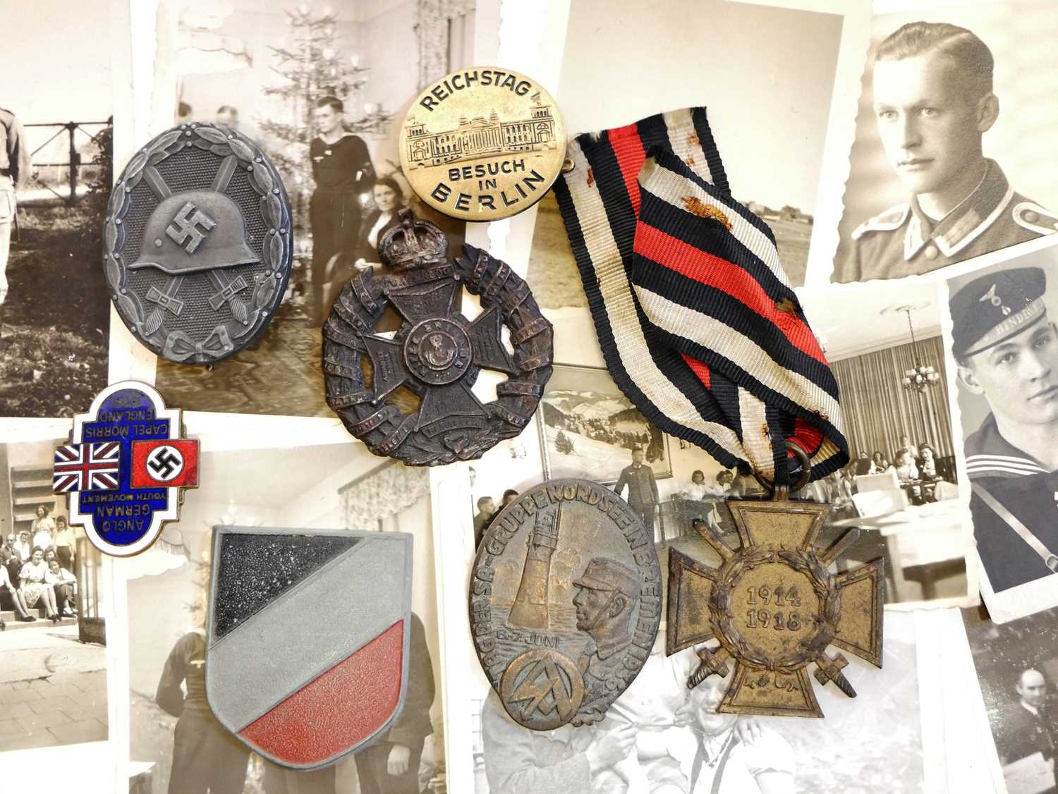 Collection of German Third Reich militaria,