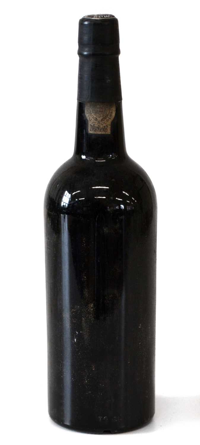 1 bottle Fonseca’s Vintage Port 1977