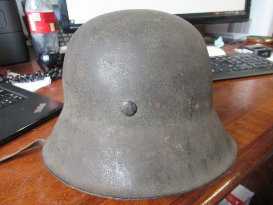 A German military helmet - Image 7 of 8