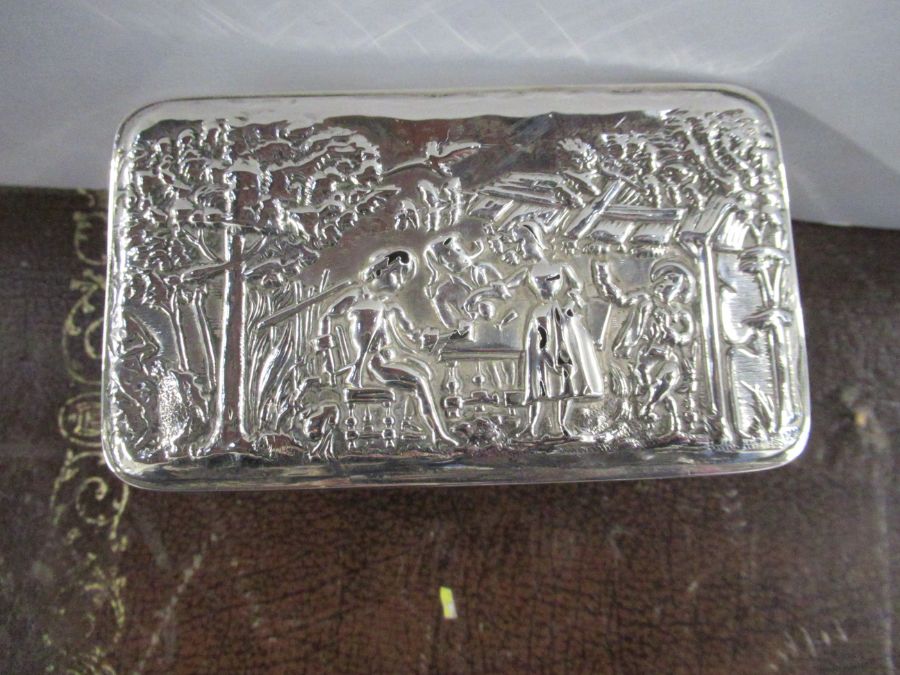 A silver topped glass dressing table box, of rectangular form, the silver top embossed with - Image 2 of 3