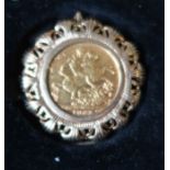 A 1903 gold sovereign. in a 9ct gold pendant mount, weight 14.8g
