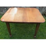 An oak dining table, 42ins x 29ins, height 37ins