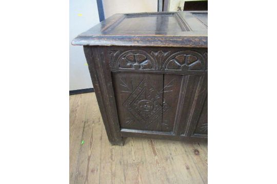 An Antique oak coffer, 3 fielded panels to the top and 3 fielded panels to side with carved - Image 3 of 6