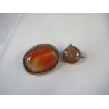 Two Victorian agate set brooches