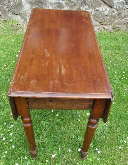 A 19th century mahogany Pembroke table, fitted with an end drawer, 35ins x 32ins - Image 4 of 4